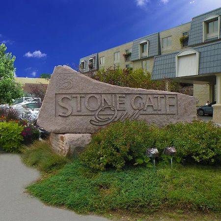 Stone Gate Inn Orillia Exterior foto
