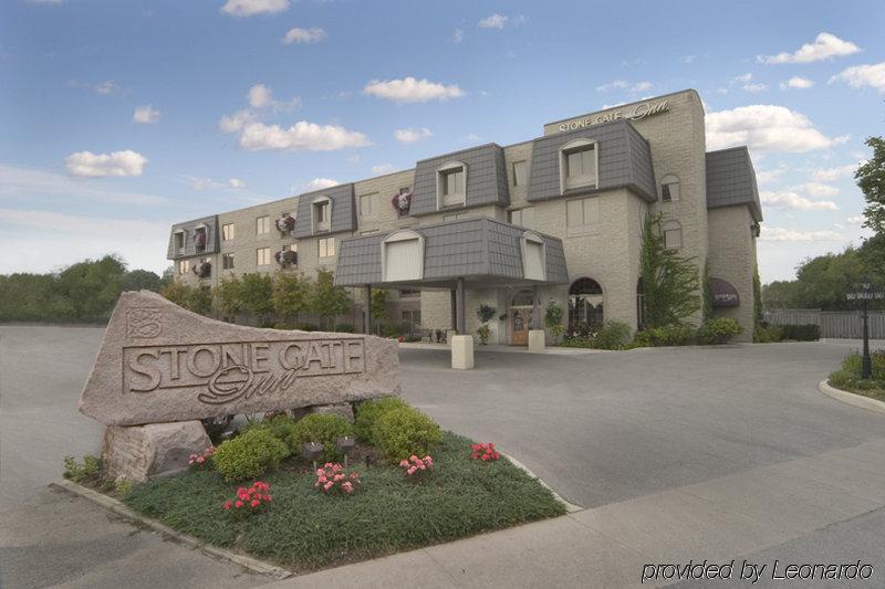 Stone Gate Inn Orillia Exterior foto